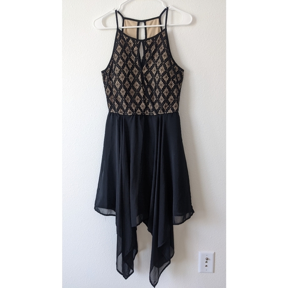 Maurices Handkerchief Dress Lace Halter Top - Picture 1 of 4